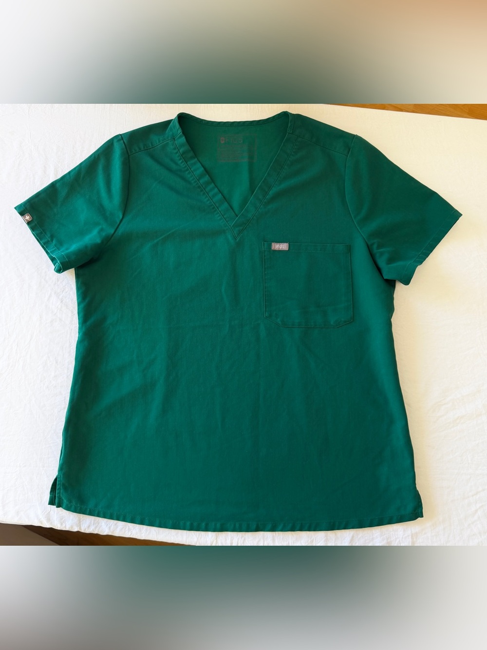 FIGS Technical Collection Catarina V-Neck Scrub Top-Hunter Green - Size L